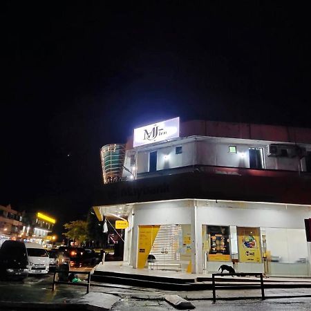 Mj Inn Ranau Bagian luar foto